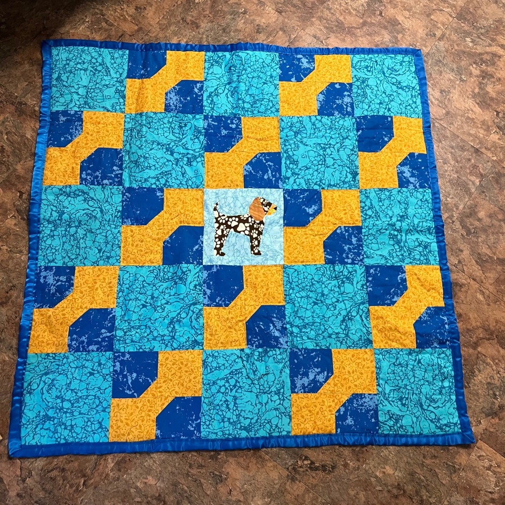 Handmade Blue Teal Yellow Dog Applique Patchwork Baby Quilt Satin Trim 36x36 New